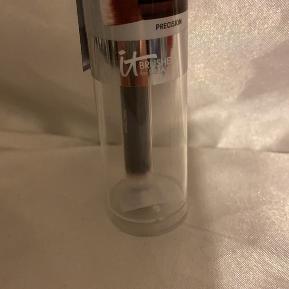 It cosmetics bundle with bag - Picture 5 of 15